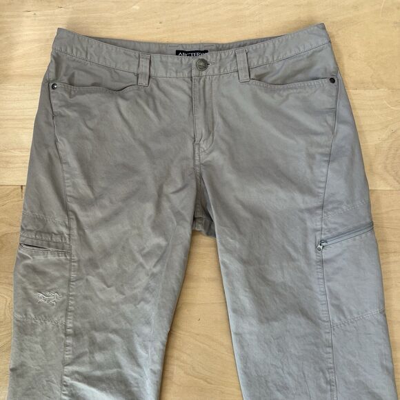 Arc'teryx Cropped Pants Women's 12 Khaki Outdoors Casual Athleisure Sportswear - Picture 3 of 9